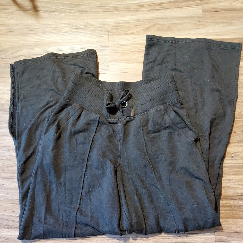 Athleta yoga jogger pants